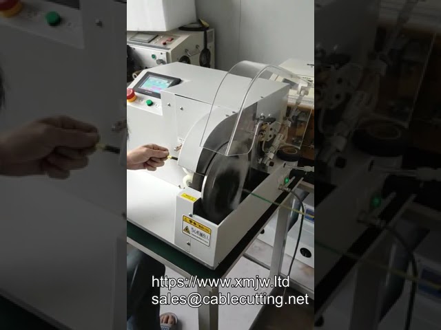 เครื่องพันเทป PVC แบบหมุนต่อเนื่อง พร้อมตัดสายไฟอัตโนมัติ สำหรับสายเคเบิลและสายไฟ