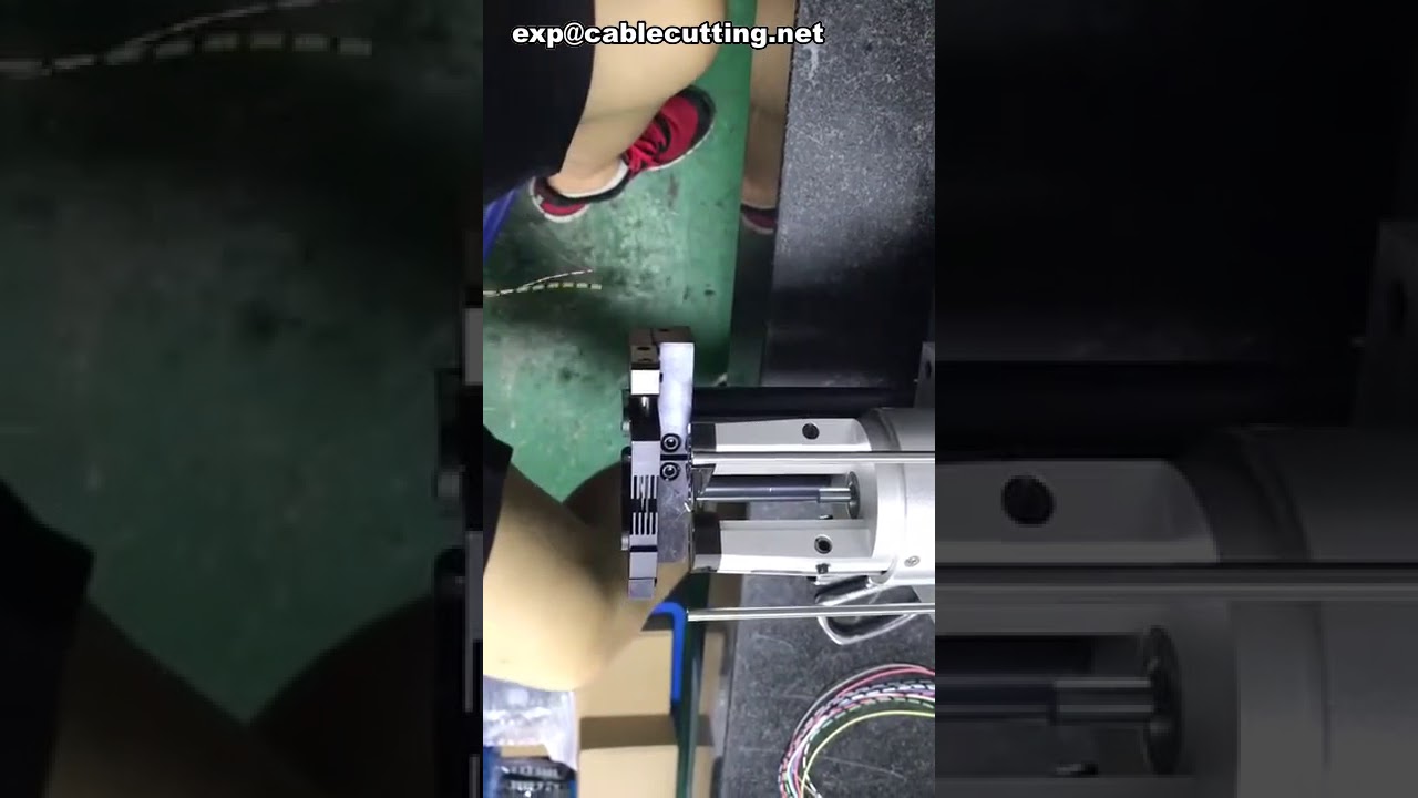 เครื่องปอกสายโคแอกเชียลอัตโนมัติประสิทธิภาพสูง ทำงานรวดเร็ว แม่นยำ