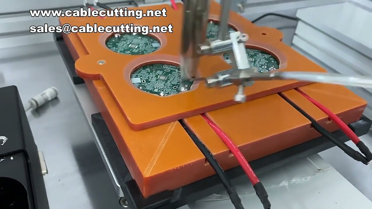 เครื่องบัดกรีอัตโนมัติ เครื่องป้อนสายดีบุก สำหรับ PCB และสาย USB ระบบ Wave Soldering