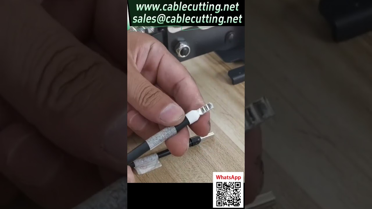 เครื่อง Crimping แบบ Pneumatic: สาธิตการ Crimping ปลั๊กต่อสายไฟอย่างมืออาชีพ